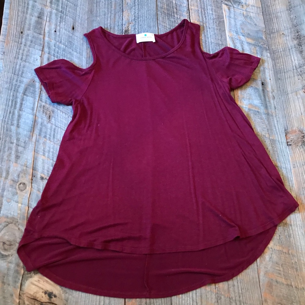 open shoulder top